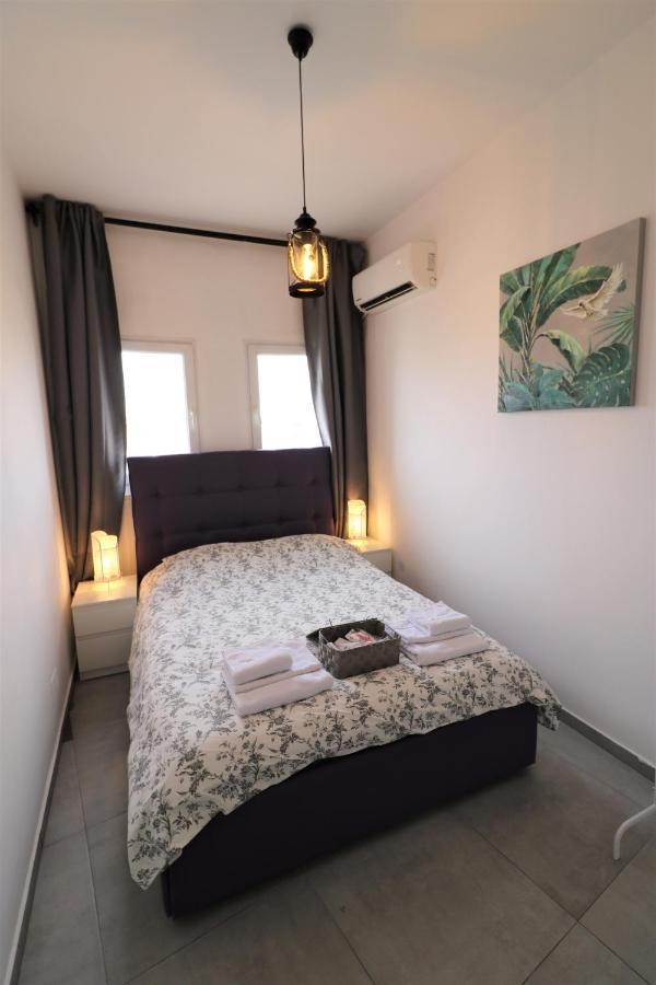 Serenity Heights Apartment: A Panoramic Haven Near Old Town - Free Minibar Бухарест Экстерьер фото